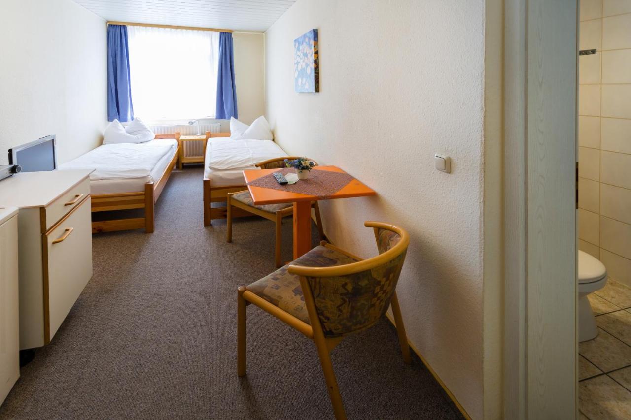 Pension & Ferienwohnungen Toepferstueb'L Saalfeld Saale Exterior foto